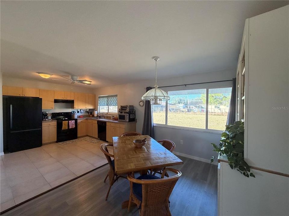 For Sale: $239,900 (3 beds, 2 baths, 1319 Square Feet)