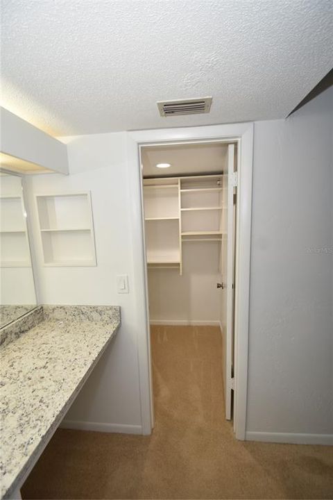 出租: $1,650 (2 贝兹, 2 浴室, 1098 平方英尺)