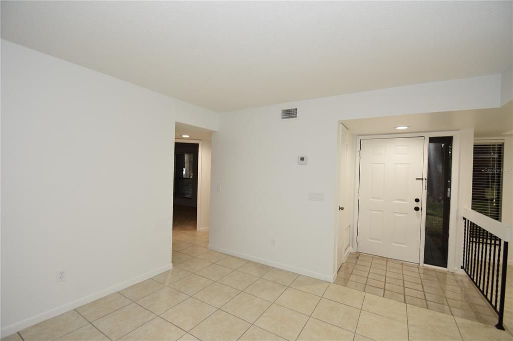 出租: $1,650 (2 贝兹, 2 浴室, 1098 平方英尺)