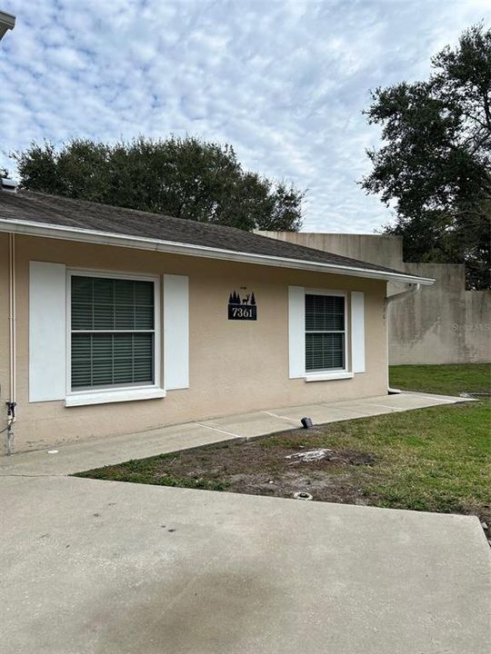 For Sale: $239,000 (3 beds, 2 baths, 980 Square Feet)