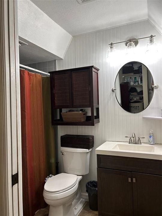 待售: $239,000 (3 贝兹, 2 浴室, 980 平方英尺)