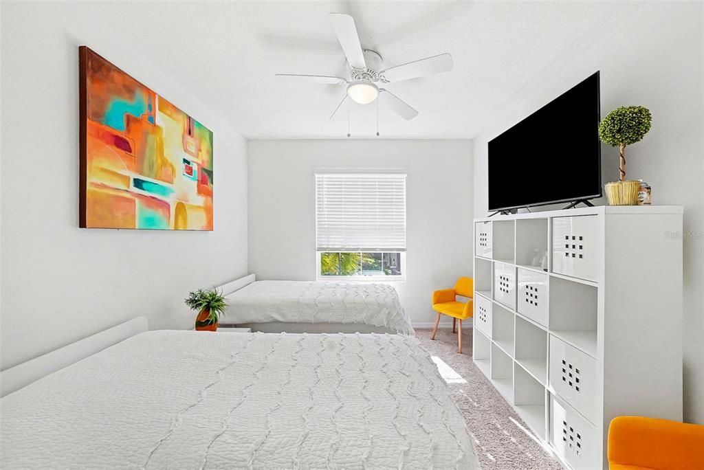 For Sale: $295,000 (3 beds, 2 baths, 1707 Square Feet)