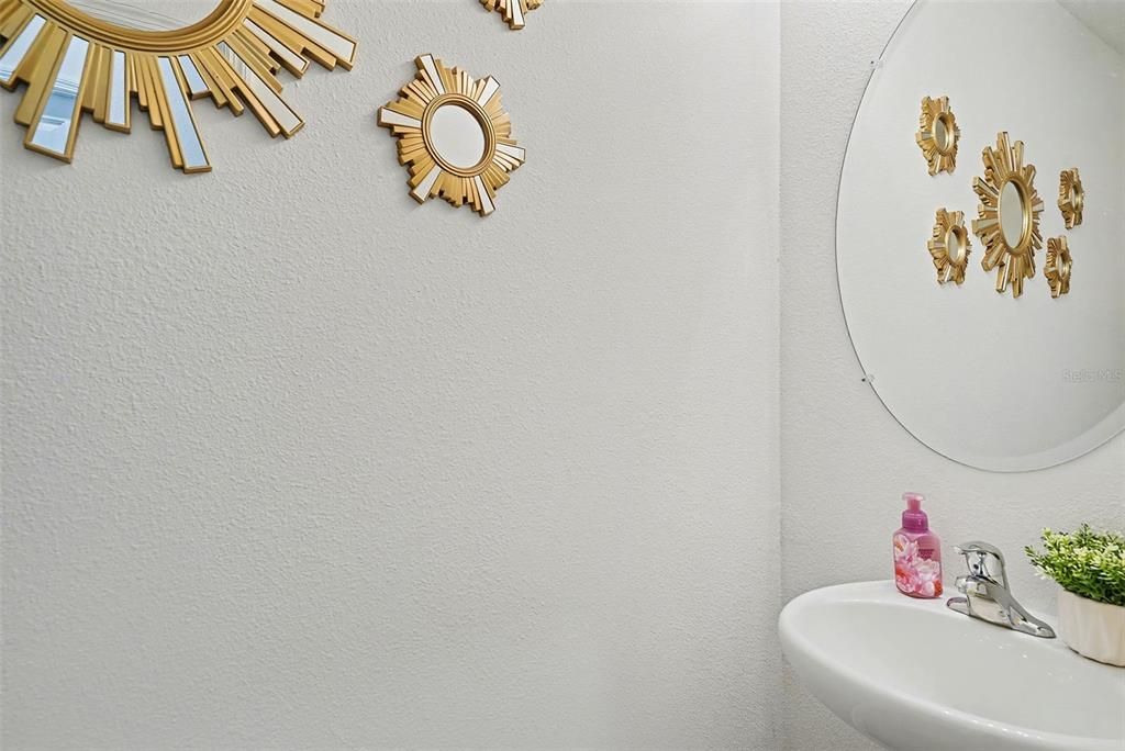 For Sale: $295,000 (3 beds, 2 baths, 1707 Square Feet)