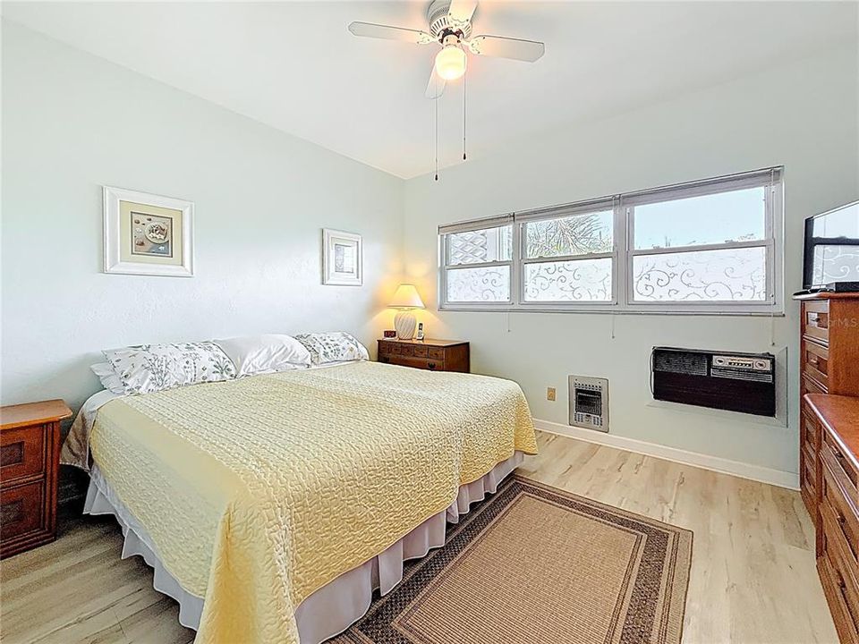 En Venta: $245,900 (1 camas, 1 baños, 595 Pies cuadrados)