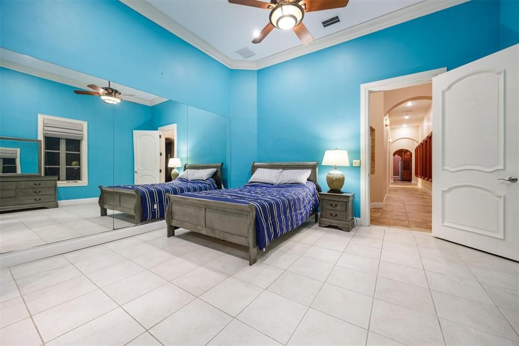 待售: $1,995,000 (5 贝兹, 5 浴室, 7136 平方英尺)