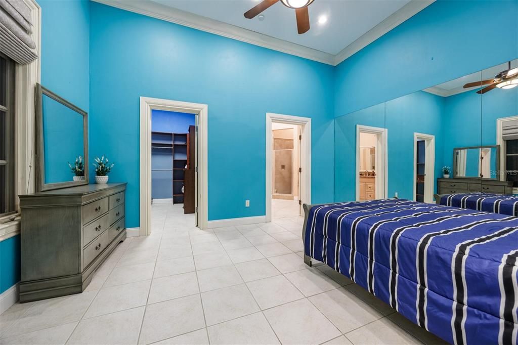 待售: $1,995,000 (5 贝兹, 5 浴室, 7136 平方英尺)