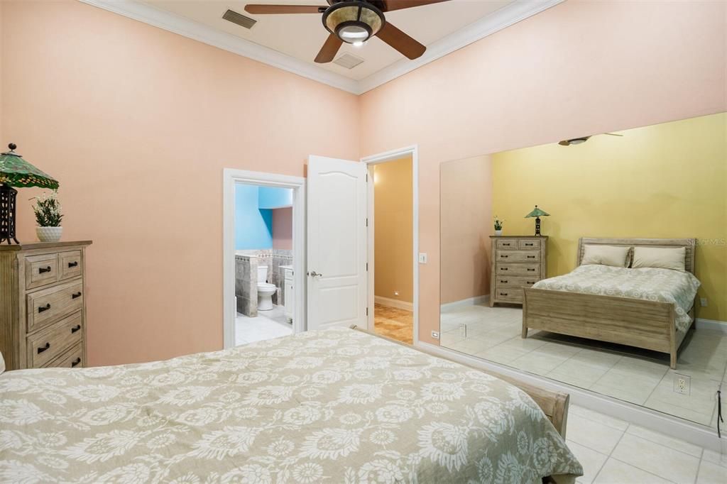 待售: $1,995,000 (5 贝兹, 5 浴室, 7136 平方英尺)