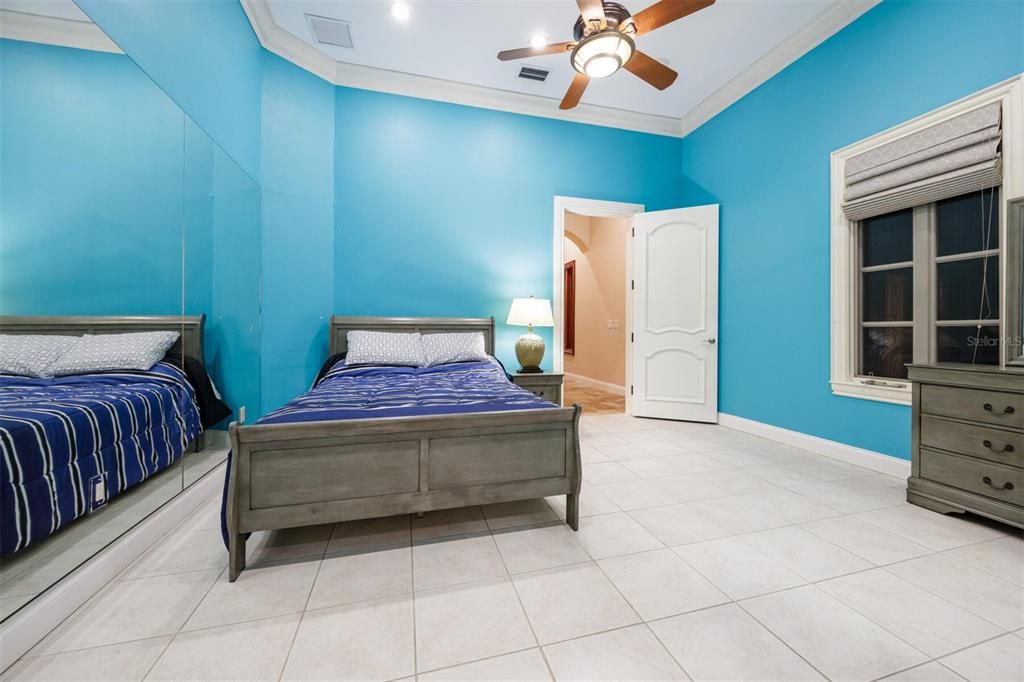 待售: $1,995,000 (5 贝兹, 5 浴室, 7136 平方英尺)