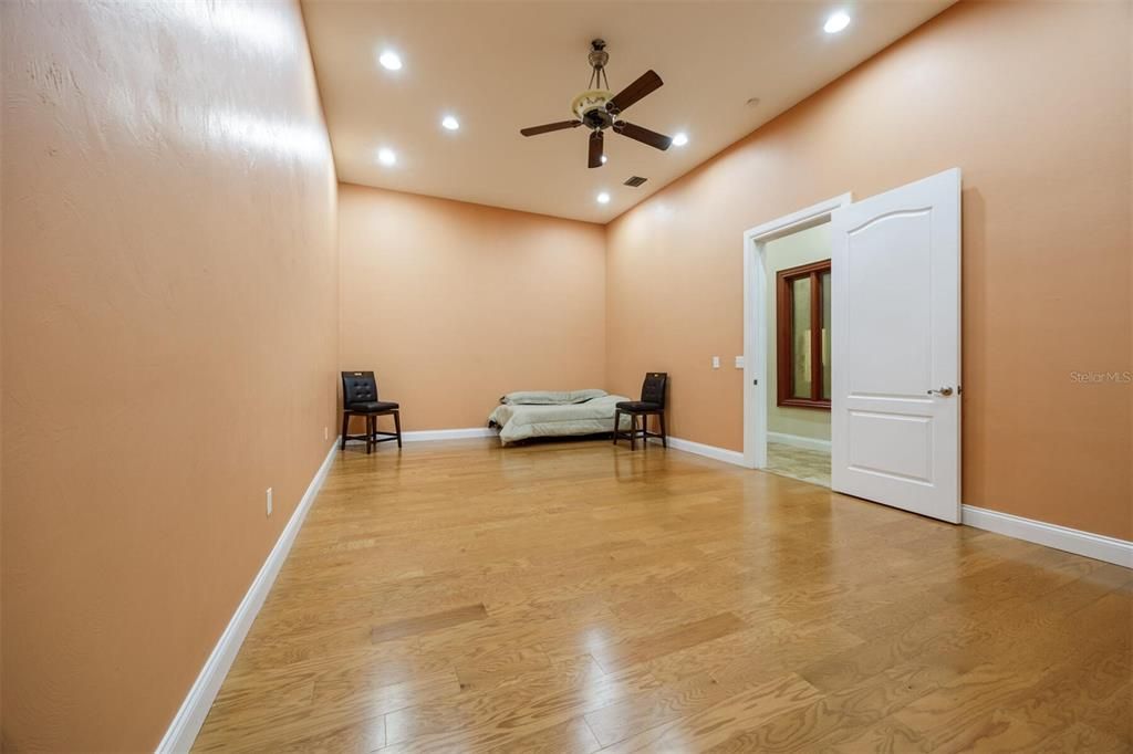 待售: $1,995,000 (5 贝兹, 5 浴室, 7136 平方英尺)