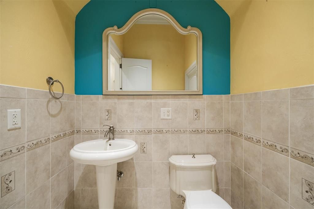 待售: $1,995,000 (5 贝兹, 5 浴室, 7136 平方英尺)