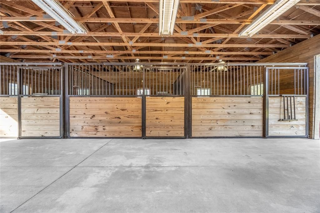На продажу: $1,995,000 (5 спален, 5 ванн, 7136 Квадратных фут)