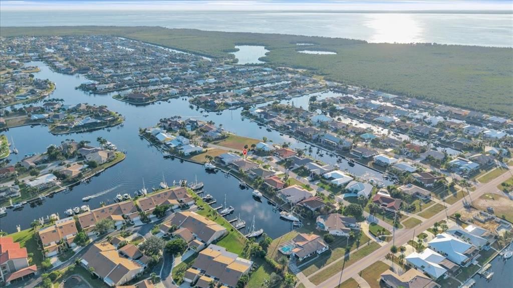 待售: $1,000,000 (3 贝兹, 2 浴室, 2439 平方英尺)