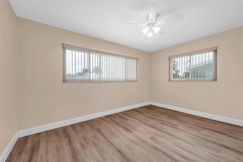 出租: $3,500 (2 贝兹, 2 浴室, 1497 平方英尺)