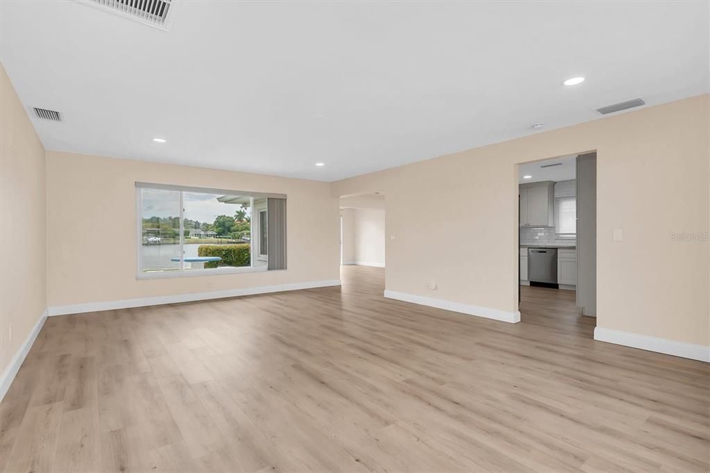 出租: $3,500 (2 贝兹, 2 浴室, 1497 平方英尺)