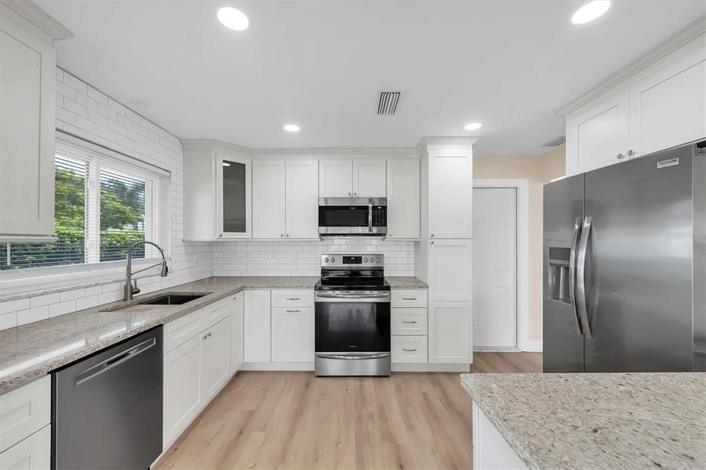 出租: $3,500 (2 贝兹, 2 浴室, 1497 平方英尺)