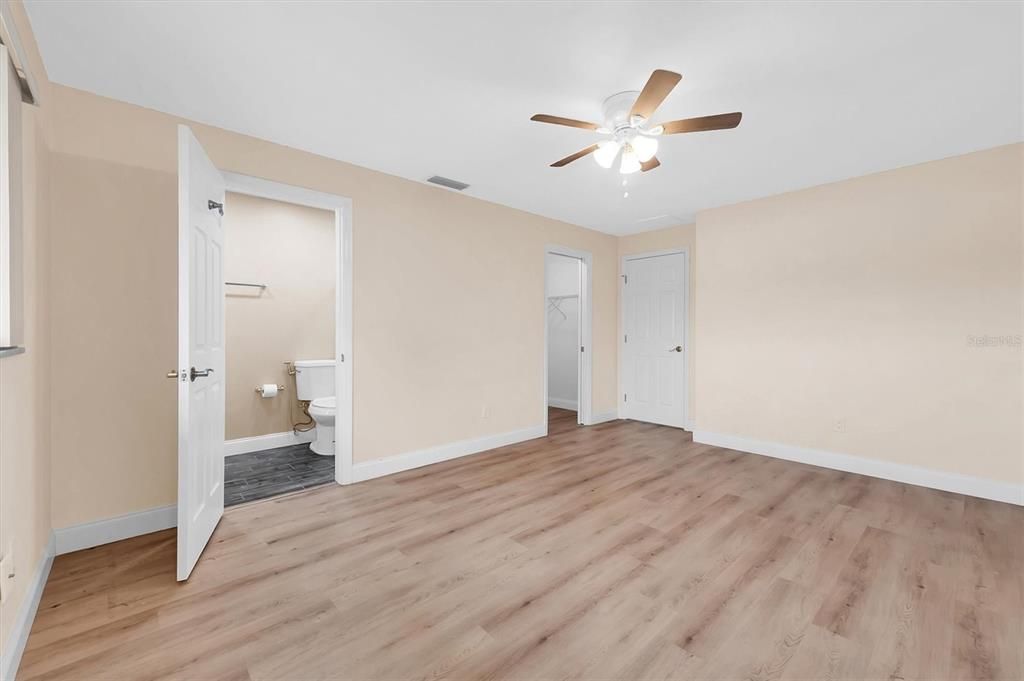 出租: $3,500 (2 贝兹, 2 浴室, 1497 平方英尺)