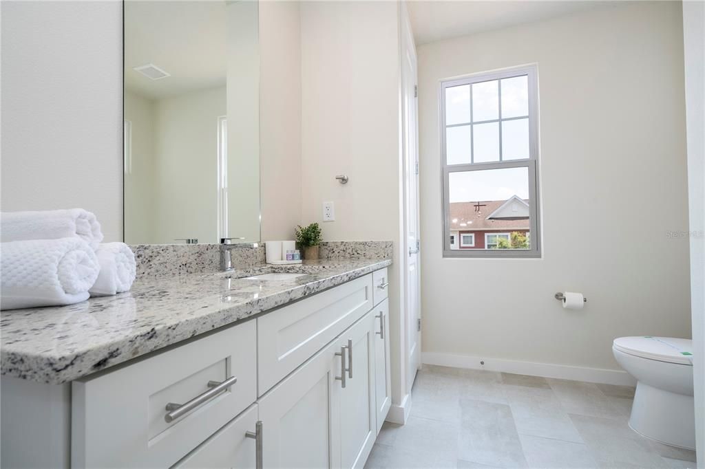 For Sale: $426,000 (3 beds, 3 baths, 1530 Square Feet)