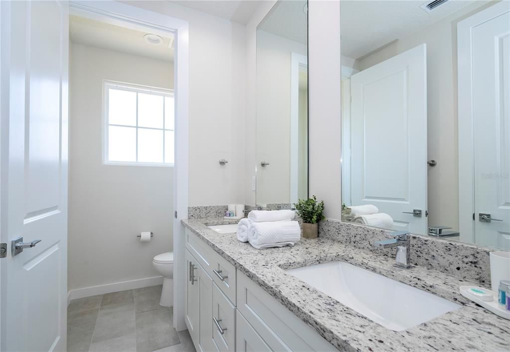 For Sale: $426,000 (3 beds, 3 baths, 1530 Square Feet)