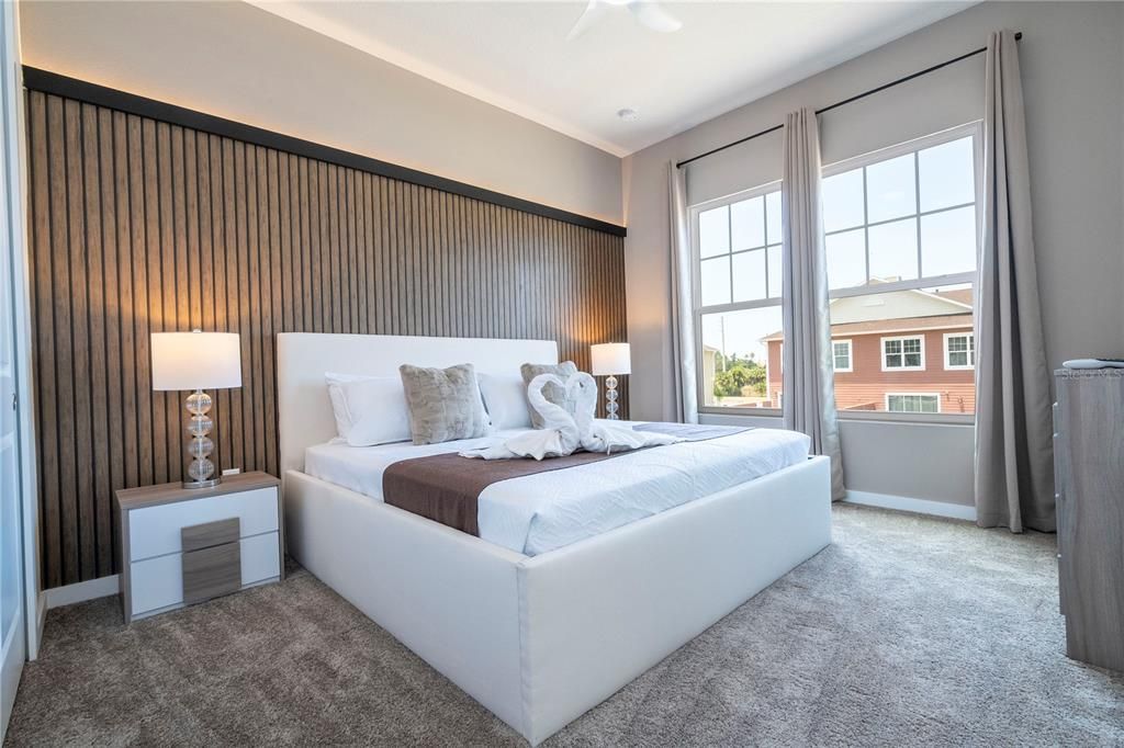 For Sale: $426,000 (3 beds, 3 baths, 1530 Square Feet)