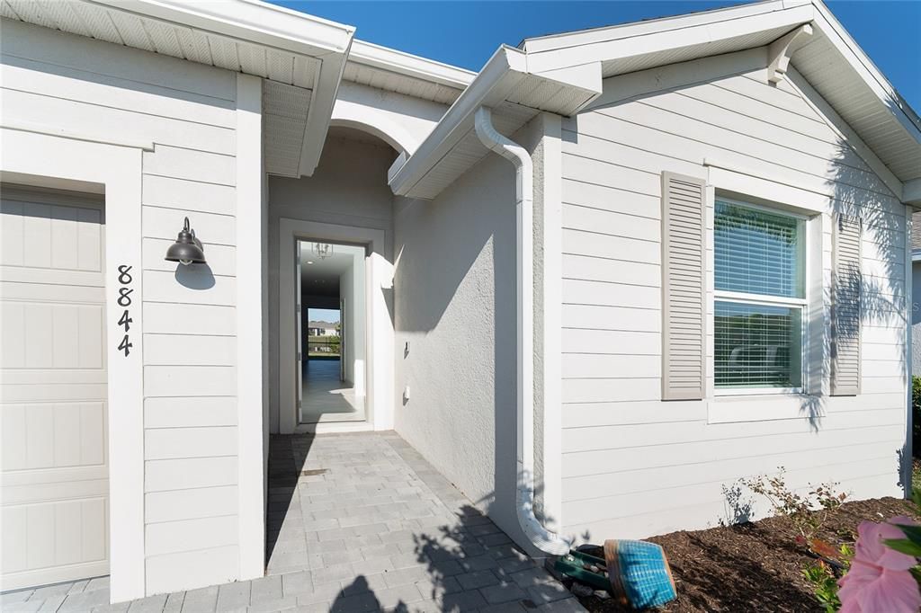 En Venta: $350,000 (4 camas, 3 baños, 1985 Pies cuadrados)