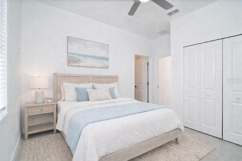 En Venta: $350,000 (4 camas, 3 baños, 1985 Pies cuadrados)