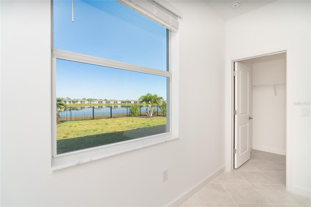 En Venta: $350,000 (4 camas, 3 baños, 1985 Pies cuadrados)