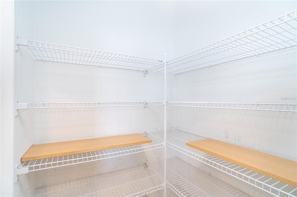 En Venta: $350,000 (4 camas, 3 baños, 1985 Pies cuadrados)