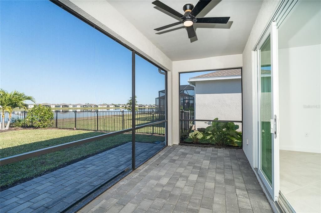 En Venta: $350,000 (4 camas, 3 baños, 1985 Pies cuadrados)