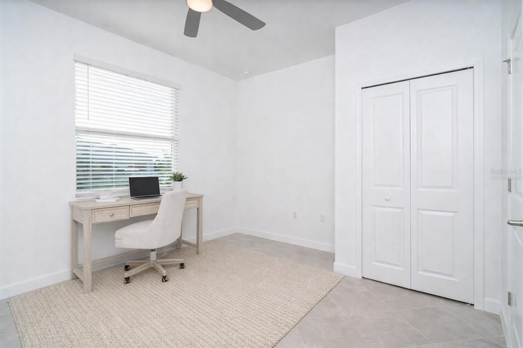 En Venta: $350,000 (4 camas, 3 baños, 1985 Pies cuadrados)