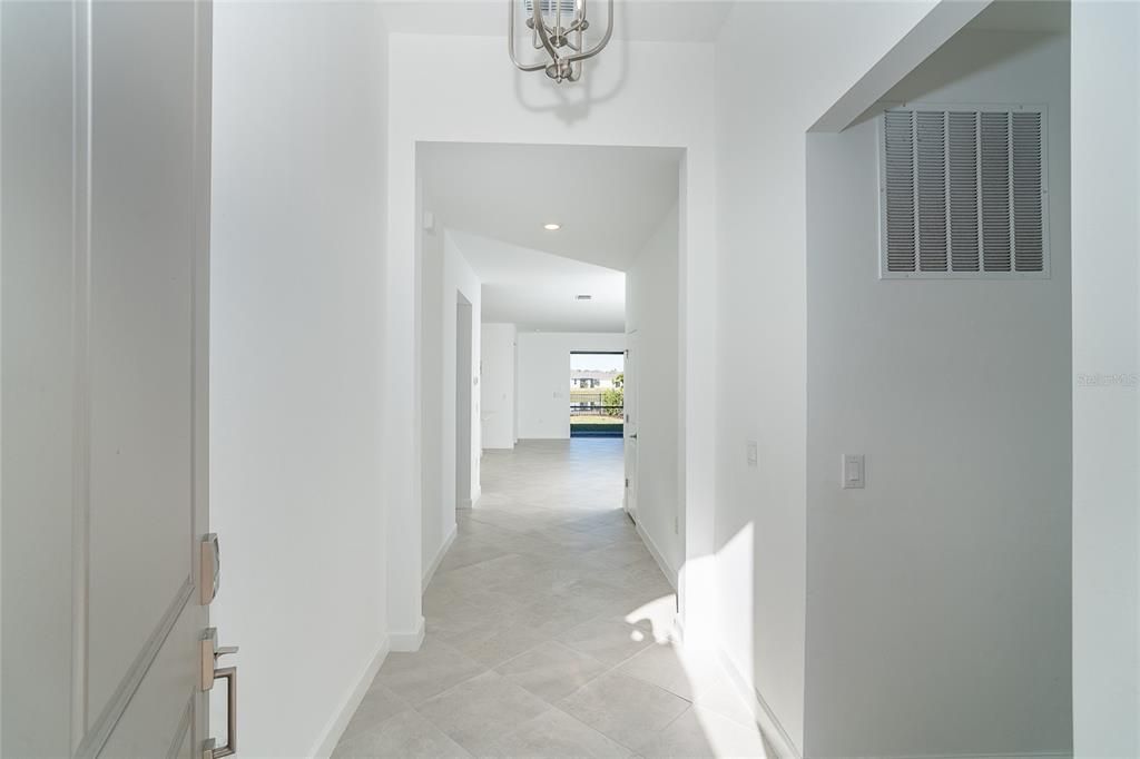 En Venta: $350,000 (4 camas, 3 baños, 1985 Pies cuadrados)