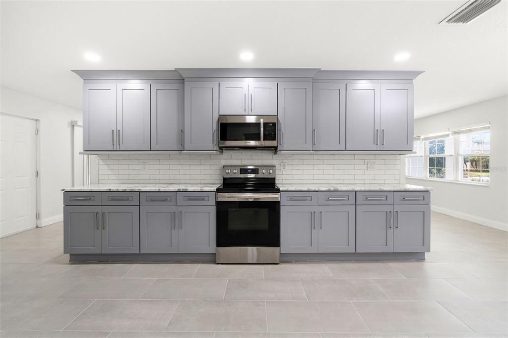 For Rent: $5,850 (4 beds, 3 baths, 2603 Square Feet)