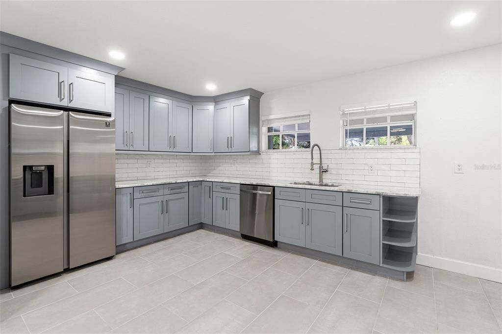 For Rent: $5,850 (4 beds, 3 baths, 2603 Square Feet)