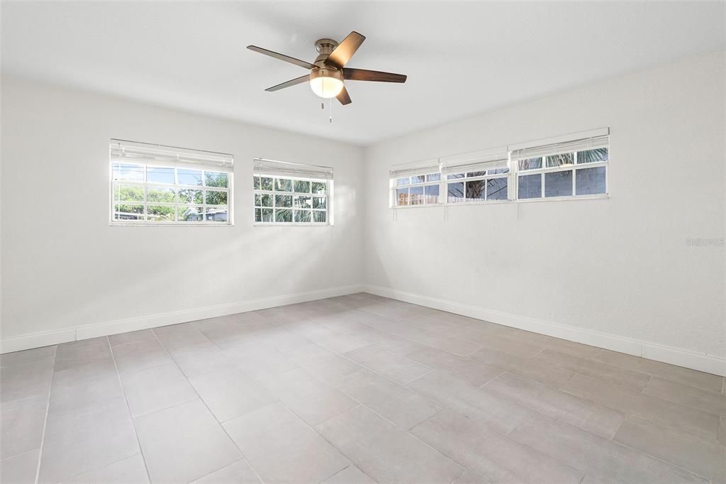 For Rent: $5,850 (4 beds, 3 baths, 2603 Square Feet)