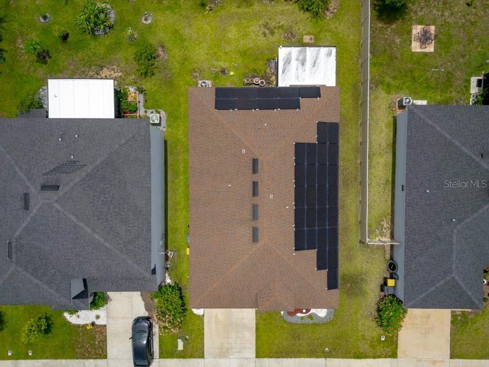 For Rent: $2,400 (4 beds, 2 baths, 1976 Square Feet)