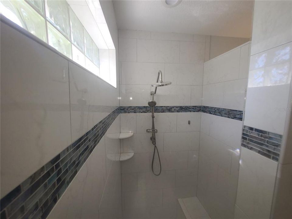 For Sale: $475,000 (3 beds, 2 baths, 1856 Square Feet)