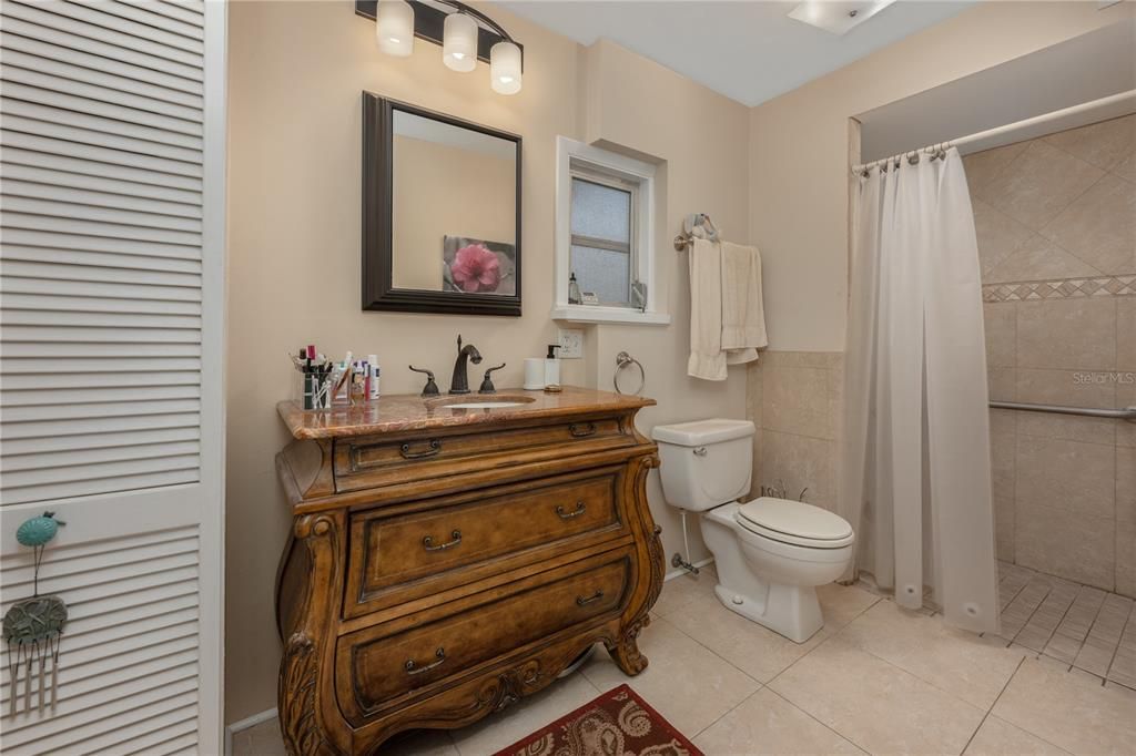 На продажу: $650,000 (3 спален, 3 ванн, 2247 Квадратных фут)