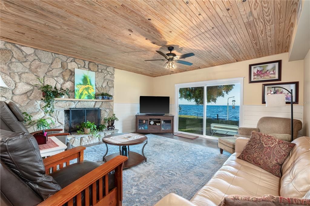 На продажу: $650,000 (3 спален, 3 ванн, 2247 Квадратных фут)