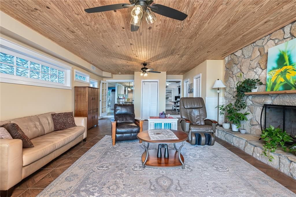 На продажу: $650,000 (3 спален, 3 ванн, 2247 Квадратных фут)