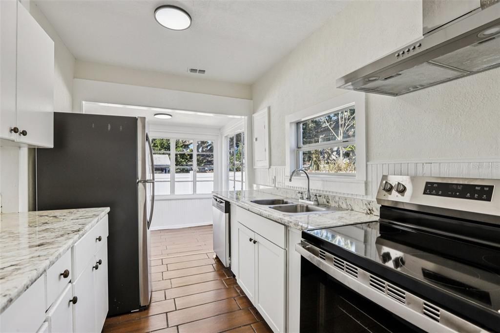 En Venta: $530,000 (4 camas, 3 baños, 1543 Pies cuadrados)