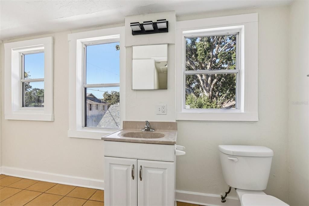 En Venta: $530,000 (4 camas, 3 baños, 1543 Pies cuadrados)