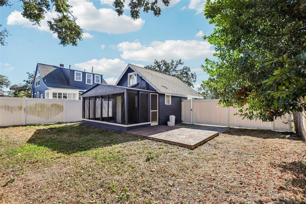 En Venta: $530,000 (4 camas, 3 baños, 1543 Pies cuadrados)