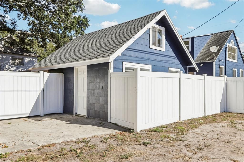 For Sale: $530,000 (4 beds, 3 baths, 1543 Square Feet)