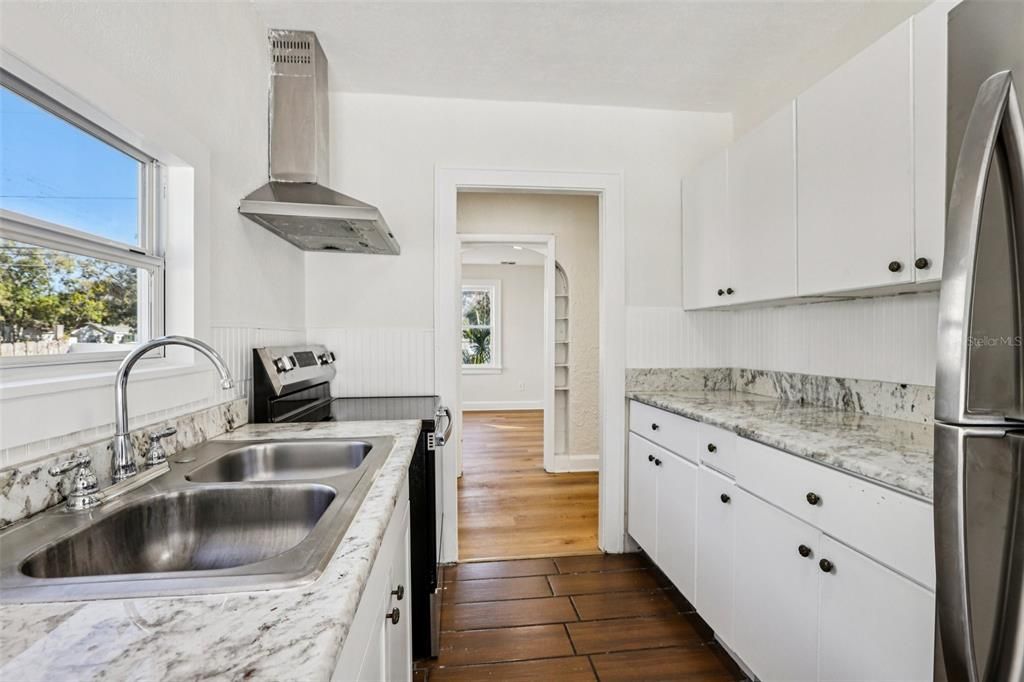 En Venta: $530,000 (4 camas, 3 baños, 1543 Pies cuadrados)