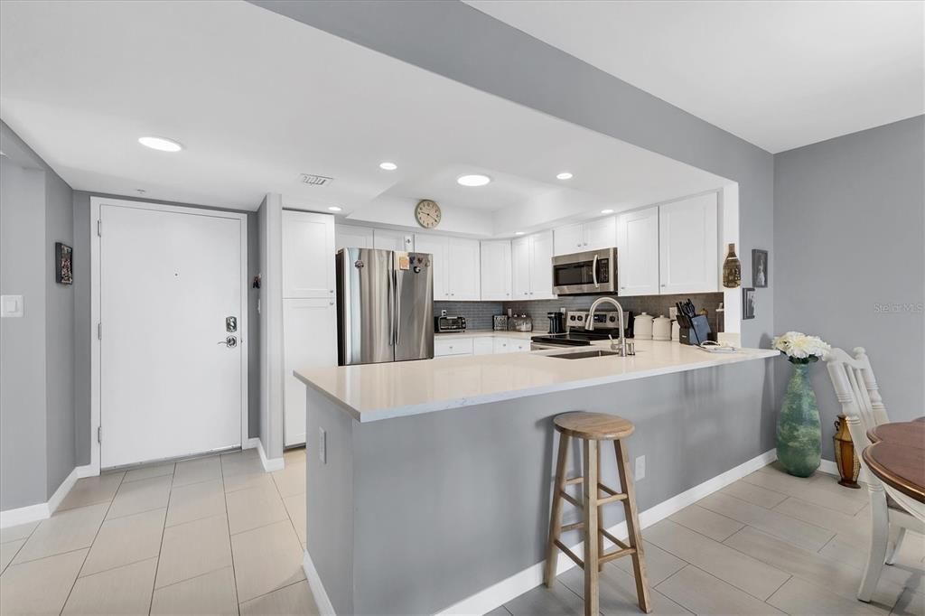 На продажу: $599,000 (2 спален, 2 ванн, 1200 Квадратных фут)