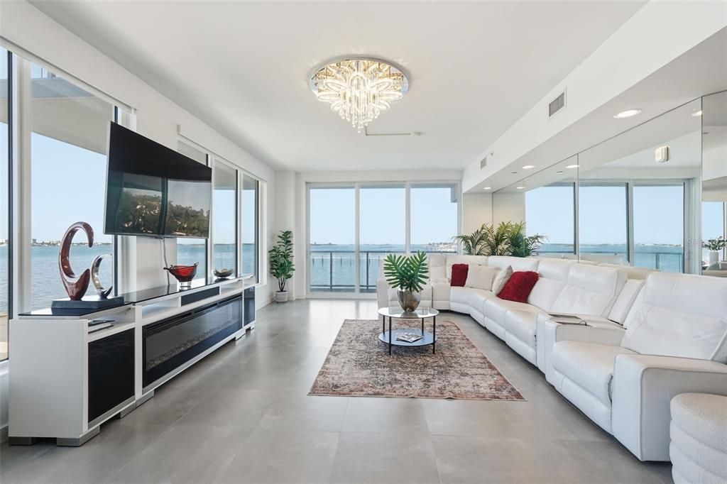 For Rent: $9,000 (3 beds, 3 baths, 2555 Square Feet)