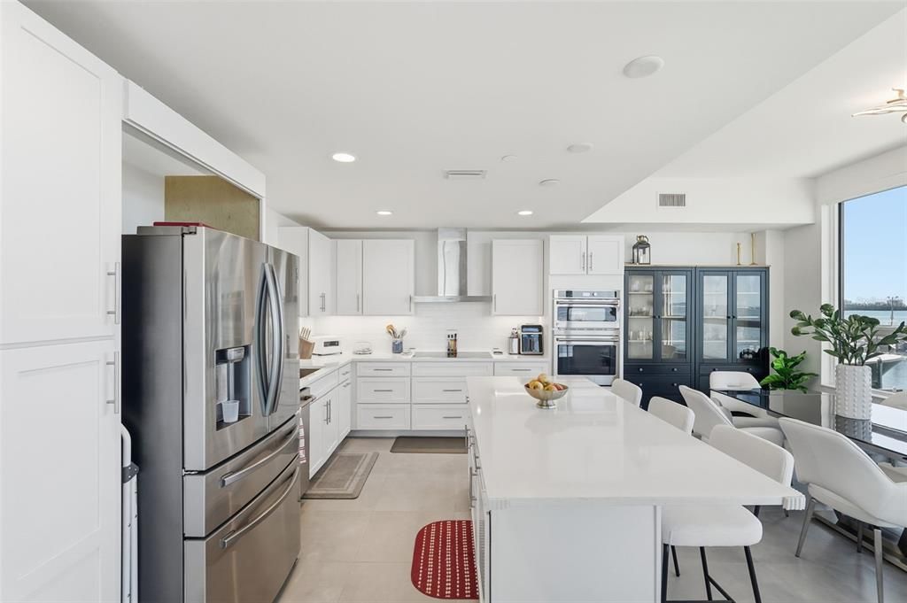 For Rent: $9,000 (3 beds, 3 baths, 2555 Square Feet)