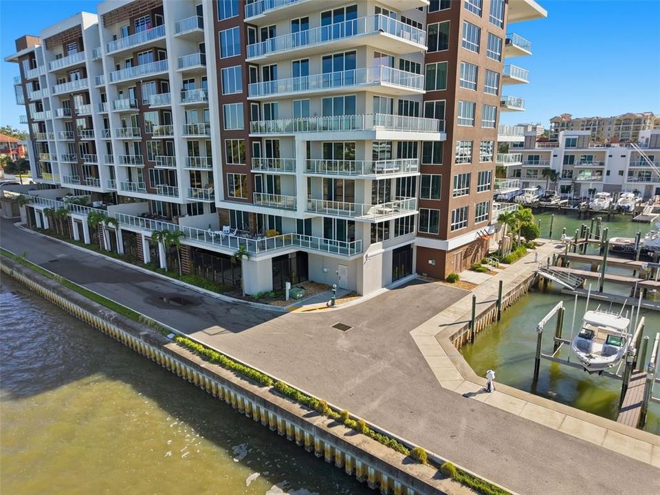 For Rent: $9,000 (3 beds, 3 baths, 2555 Square Feet)