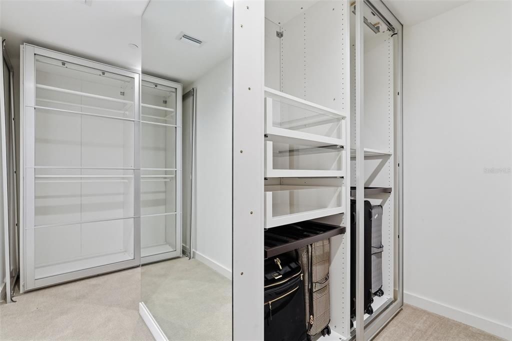 For Rent: $9,000 (3 beds, 3 baths, 2555 Square Feet)