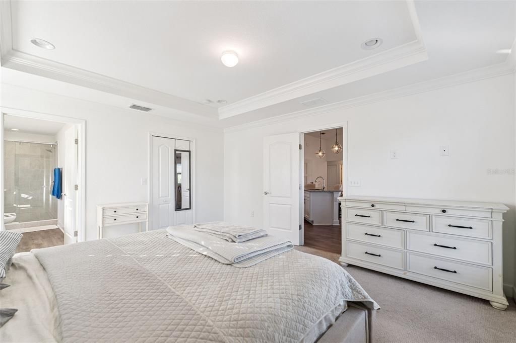 На продажу: $332,000 (3 спален, 2 ванн, 1834 Квадратных фут)