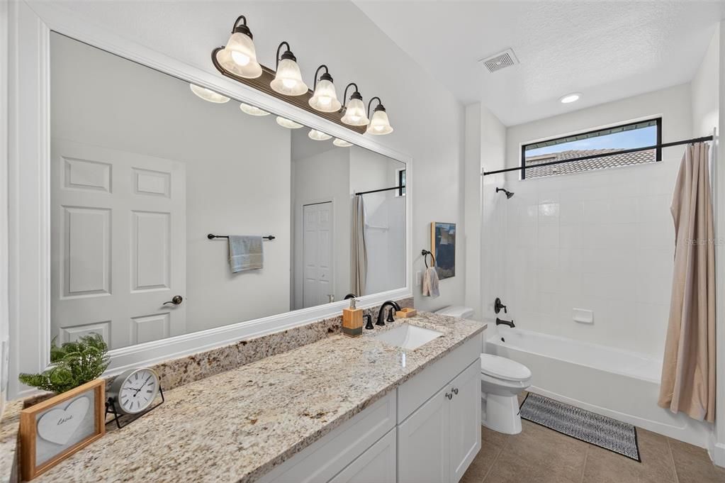 待售: $389,000 (2 贝兹, 3 浴室, 1933 平方英尺)